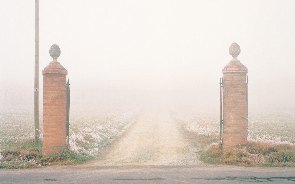 Luigi Ghirri, Formigine 1985. Eredi di Luigi Ghirri. 